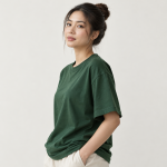 พรีเซนเตอร์ใส่เสื้อยืดสีเขียว